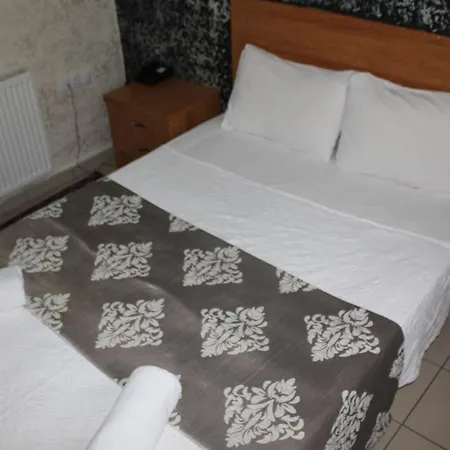 Oz Guven Estambul